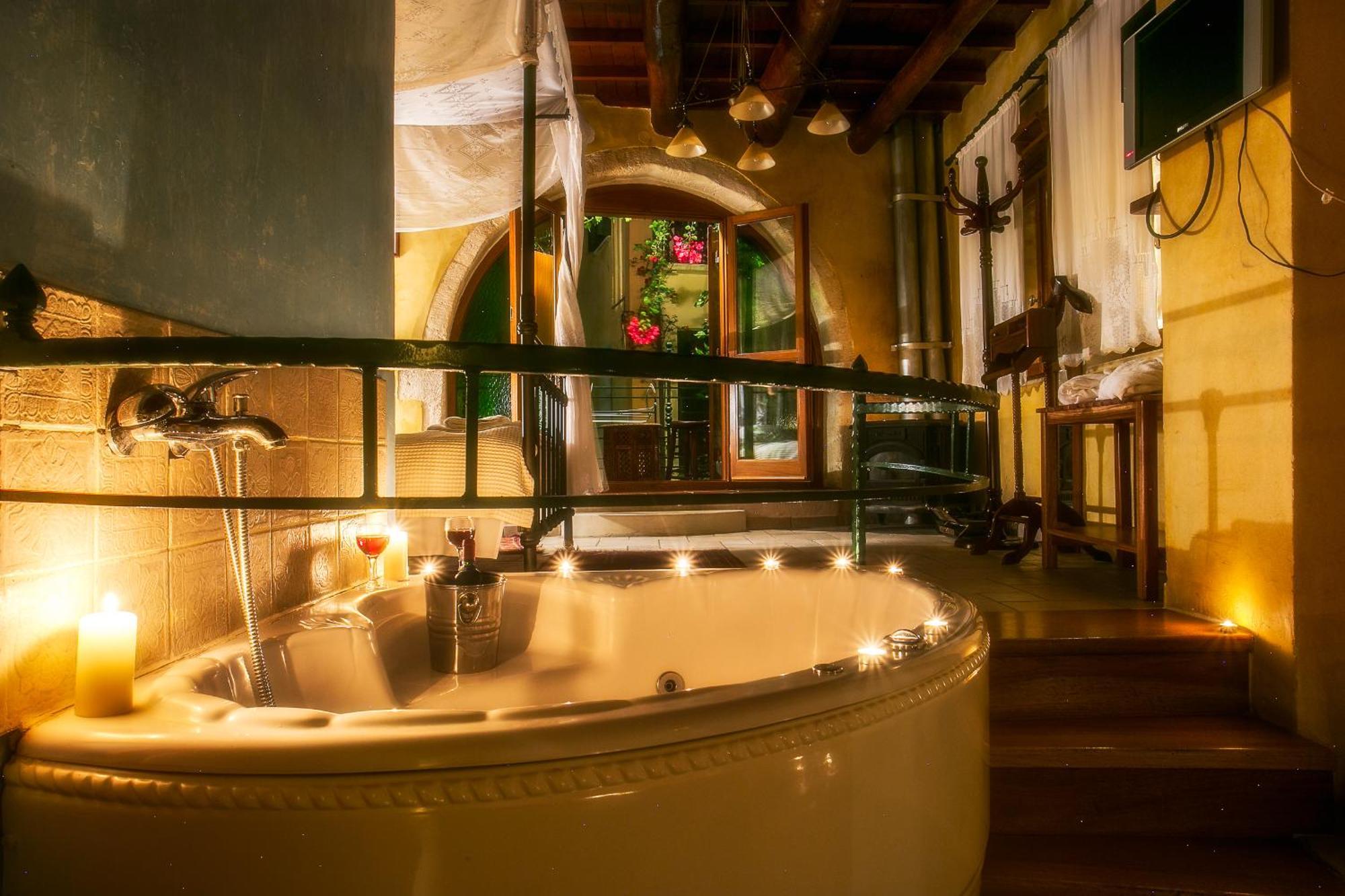 Ifigenia Traditional Rooms & Maisonettes ハニア エクステリア 写真