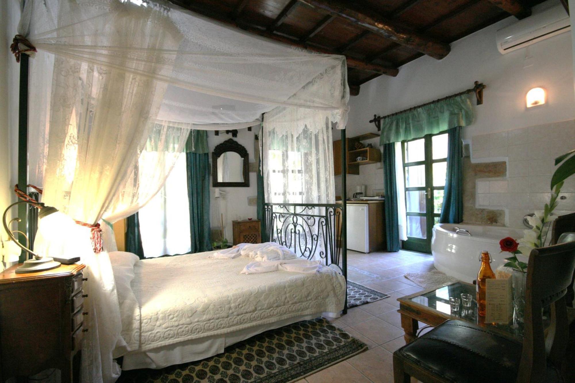 Ifigenia Traditional Rooms & Maisonettes ハニア エクステリア 写真